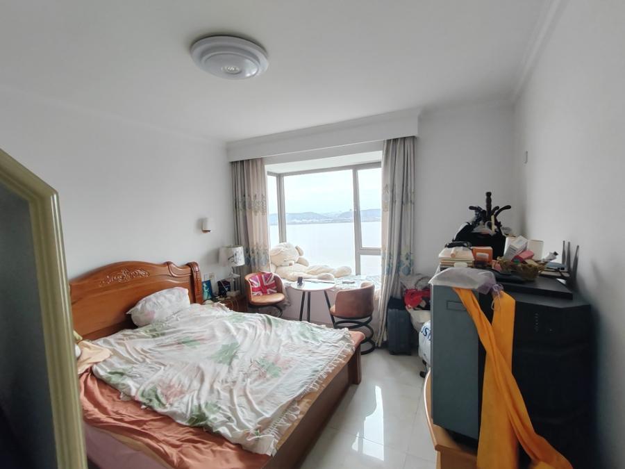 杭州经济技术开发区世贸江滨花园瑞景湾3幢2单元3101室住宅房地产（含固定装修）