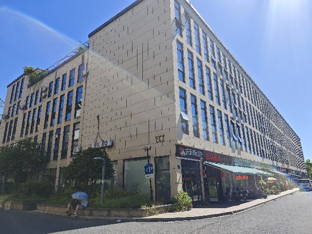 浙江省杭州市西湖区金色水岸商务楼2号楼217室房间照片4