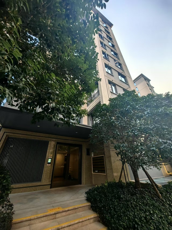 浙江省杭州市萧山区萧山经济技术开发区宁东拥潮府7幢2单元102室房间照片3