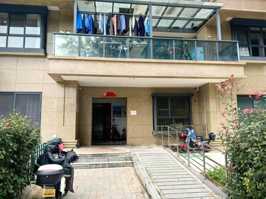 浙江省杭州市淳安县千岛湖镇紫荆香江庭院7幢1201室房间照片2
