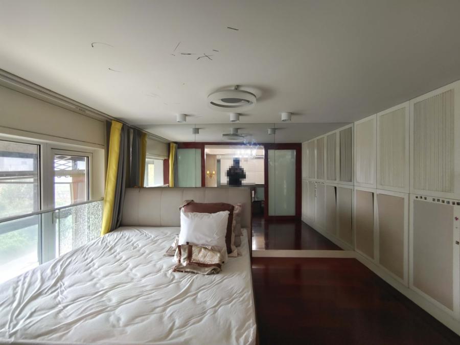 【VR】建德市洋溪街道洋安路江和城和风苑3幢一单元301室不动产、家具等财产（详见评估报告）