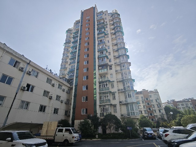 浙江省杭州市富阳区春秋北路381-13号房间照片5