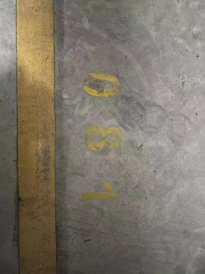 桐庐县城南街道芝溪垅住宅小区现场编号为081的地下停车位使用权