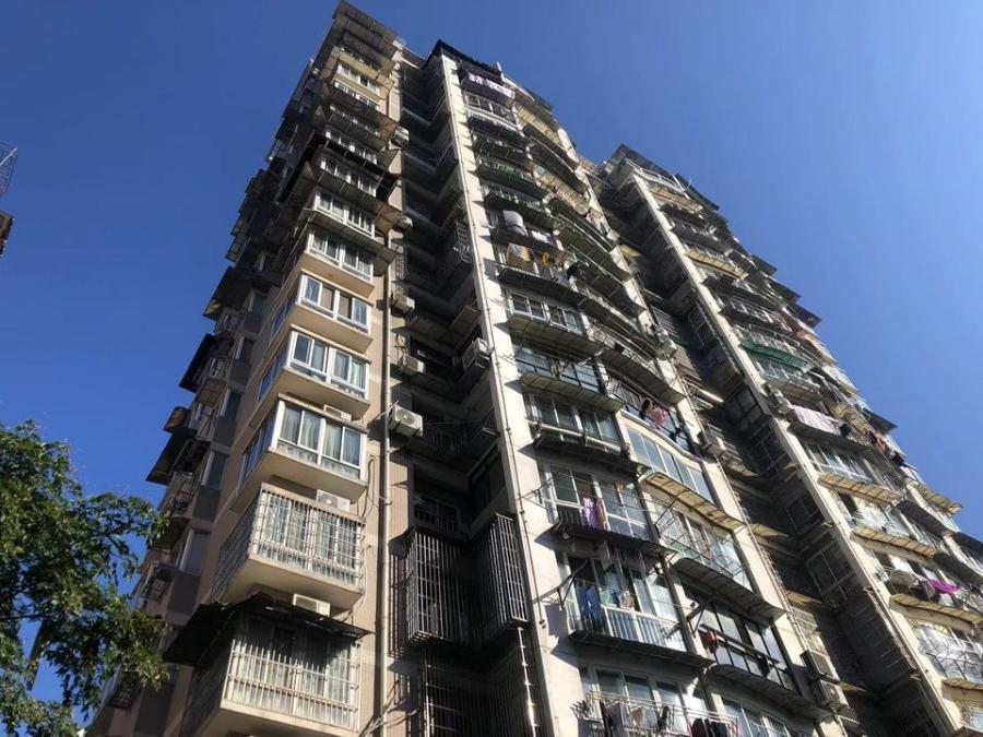 浙江省杭州市建德市建德市新安江街道明珠路红枫花园房间照片5