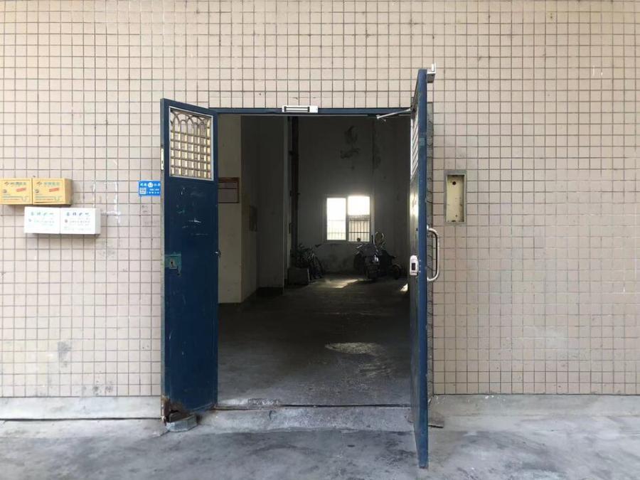 浙江省杭州市建德市建德市新安江街道明珠路红枫花园房间照片6