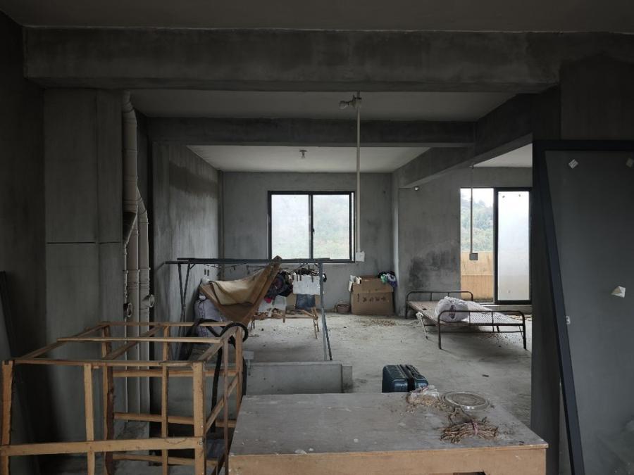 浙江省杭州市建德市杨村桥镇华宇悦府房间照片2