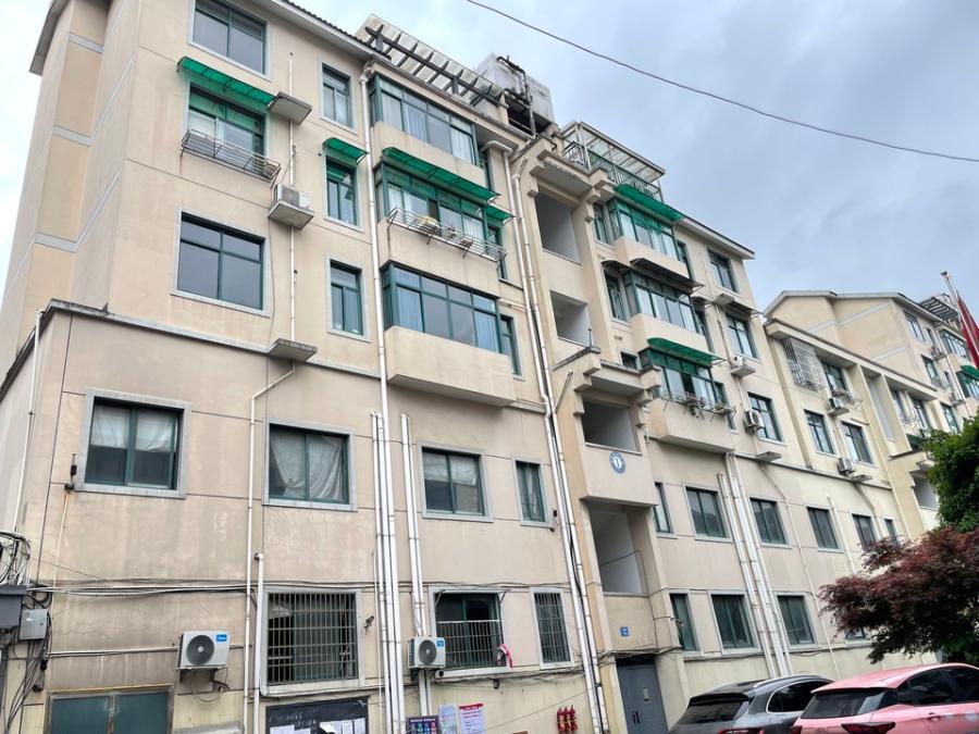 浙江省杭州市临安区锦北街道竹林街325-327（1幢501）房间照片6