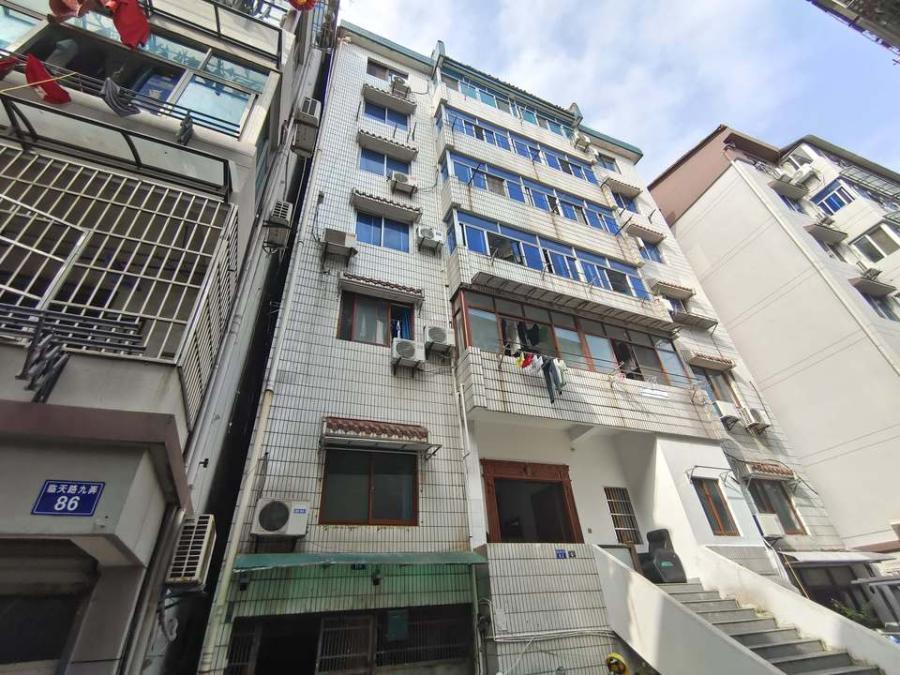 浙江省杭州市临安区锦城街道临天路房间照片2