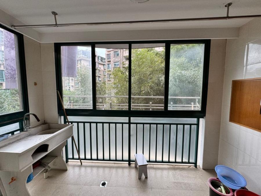 浙江省杭州市富阳区富春街道华庭西路88号三江鸣翠桃源绿竹苑15号房间照片8