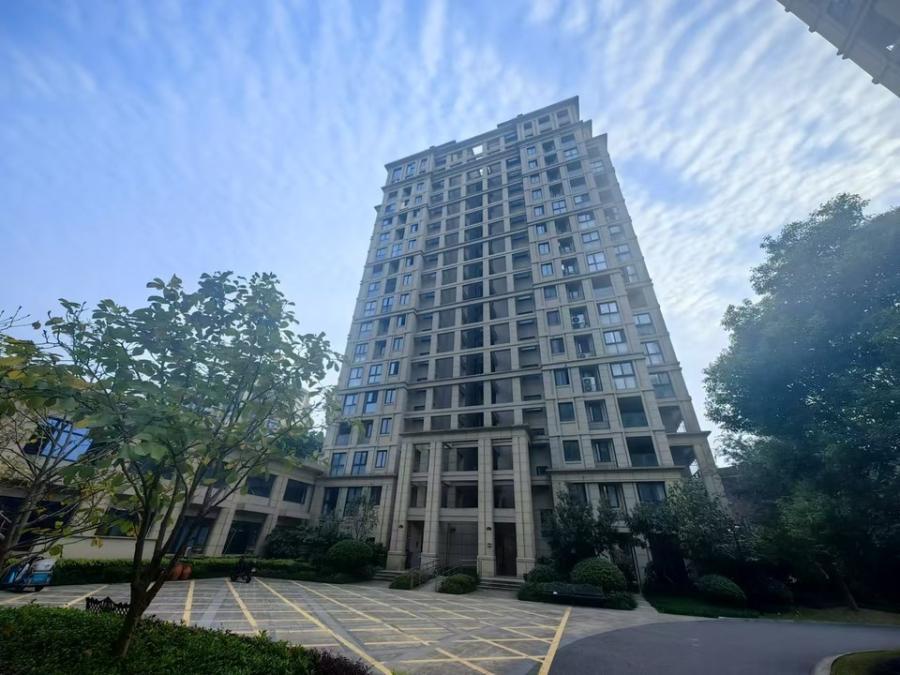 浙江省杭州市富阳区东洲街道江滨东大道1118号逸城逸江湾1号房间照片4